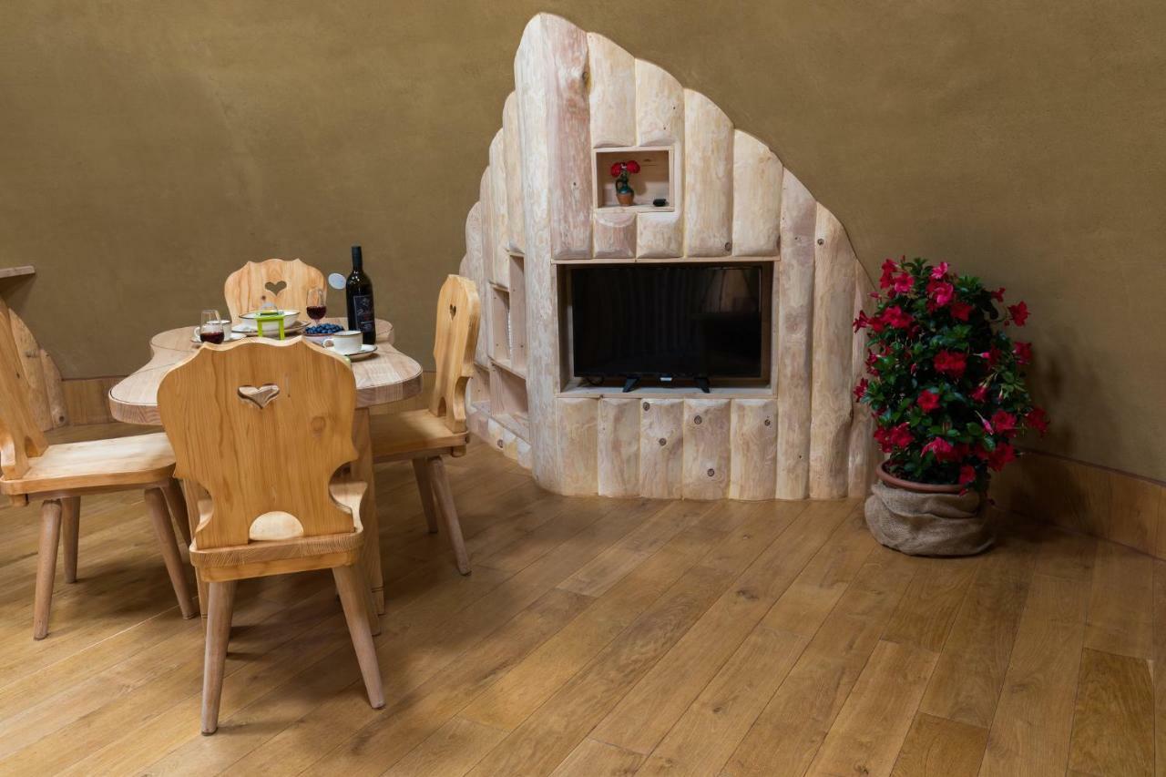 Apartma Zemljanka リュトメル エクステリア 写真